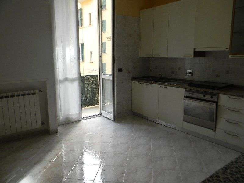 appartamento in vendita a Vezzano Ligure in zona Prati