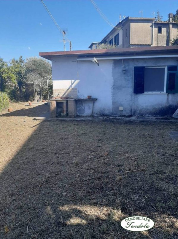 casa indipendente in vendita a Vezzano Ligure