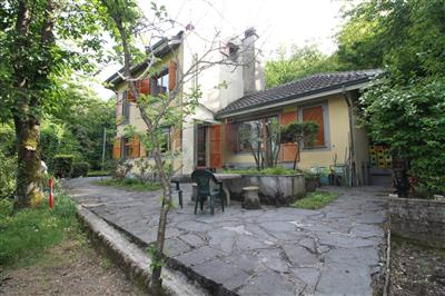 casa indipendente in vendita a Vezzano Ligure
