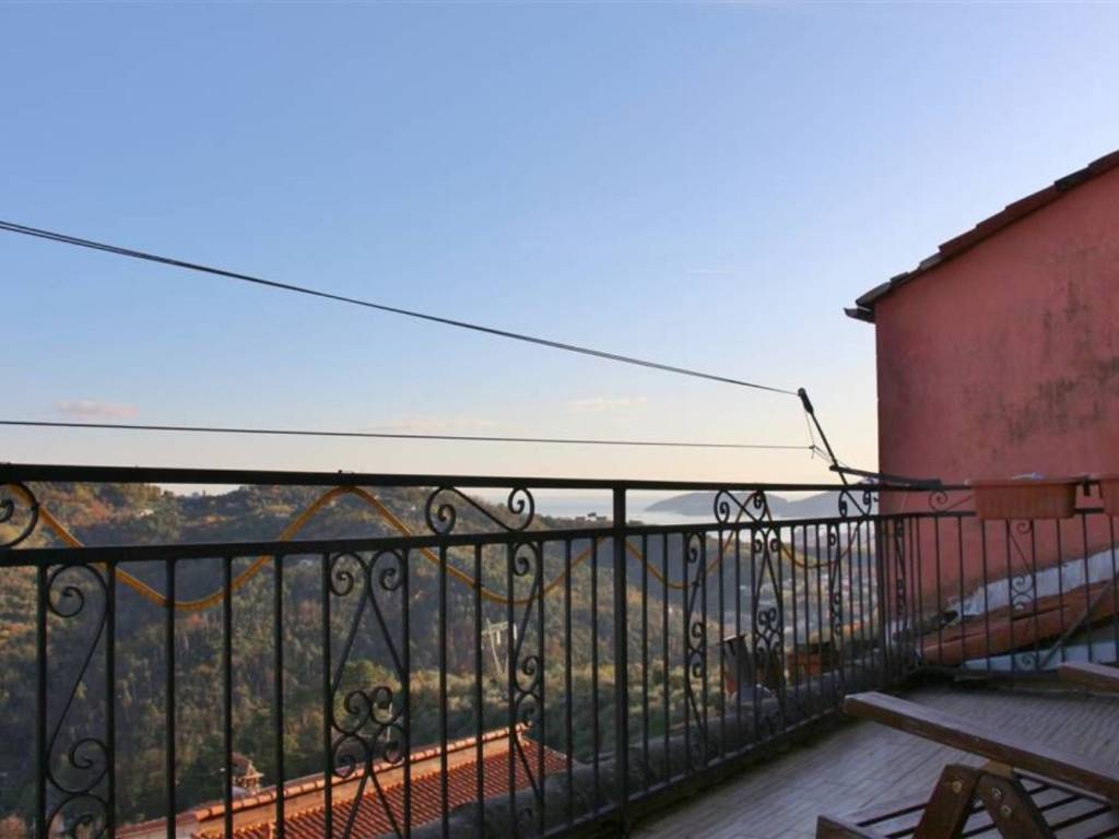 casa indipendente in vendita a Vezzano Ligure in zona Valeriano