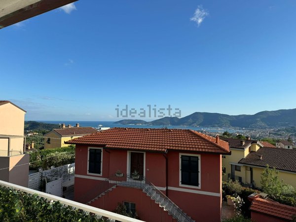 appartamento in vendita a Vezzano Ligure
