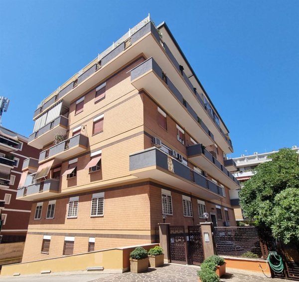 appartamento in vendita a Vezzano Ligure in zona Prati