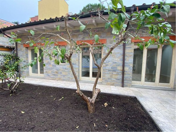 appartamento in vendita a Vezzano Ligure in zona Prati