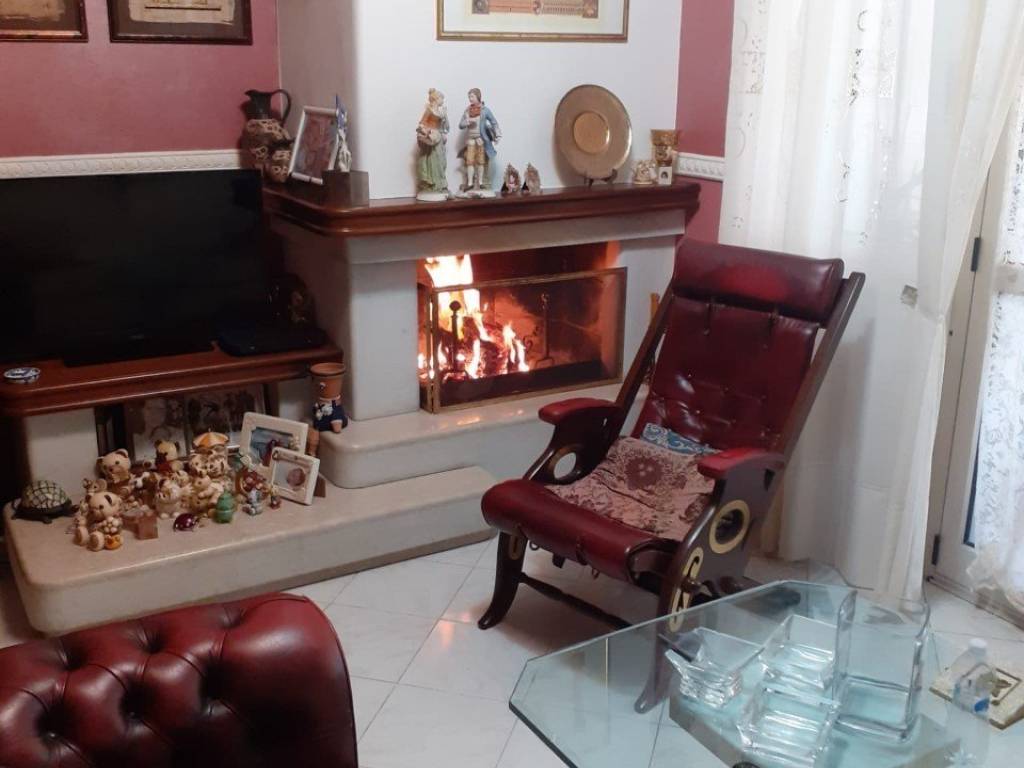 appartamento in vendita a Vezzano Ligure