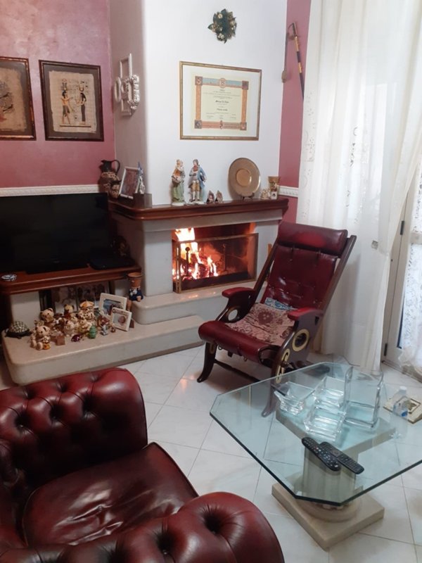 appartamento in vendita a Vezzano Ligure
