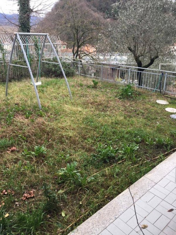appartamento in vendita a Vezzano Ligure