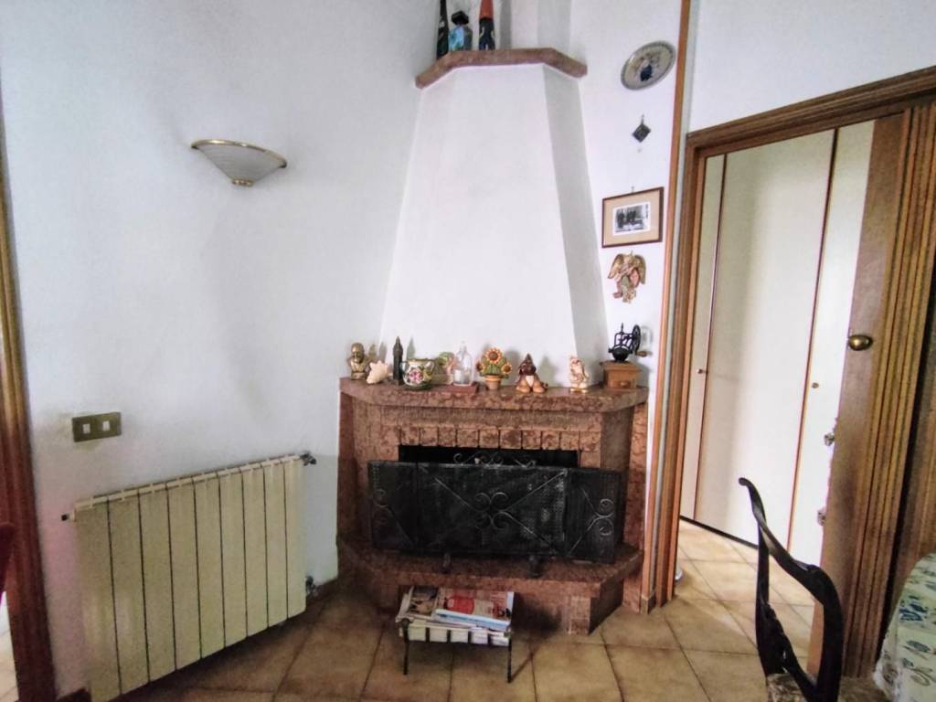 casa indipendente in vendita a Vezzano Ligure