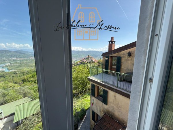 appartamento in vendita a Vezzano Ligure