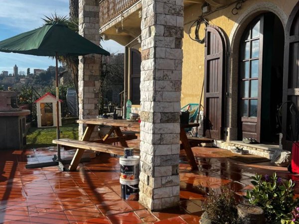 appartamento in vendita a Vezzano Ligure