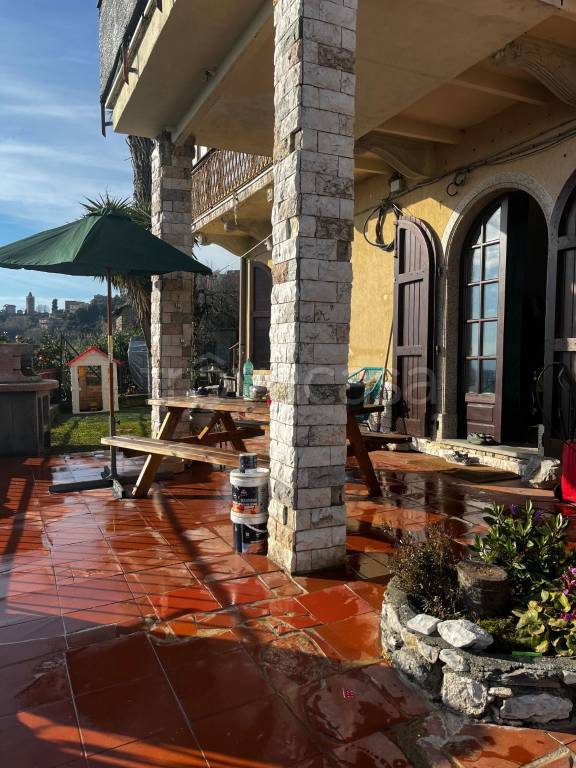 appartamento in vendita a Vezzano Ligure