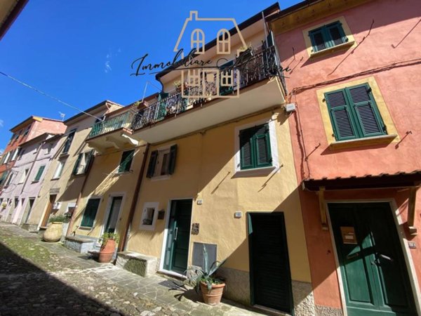 appartamento in vendita a Vezzano Ligure