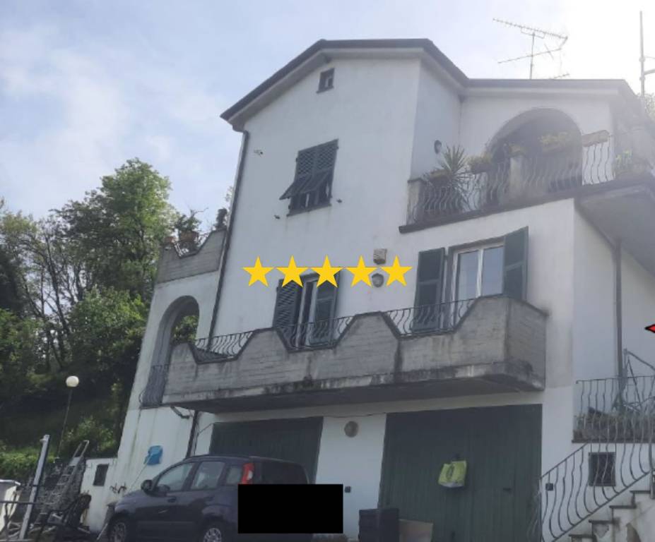 appartamento in vendita a Vezzano Ligure