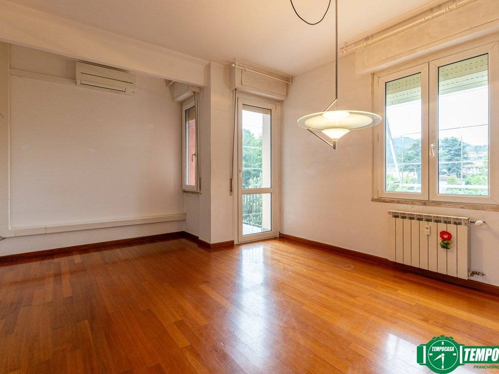 appartamento in vendita a Vezzano Ligure