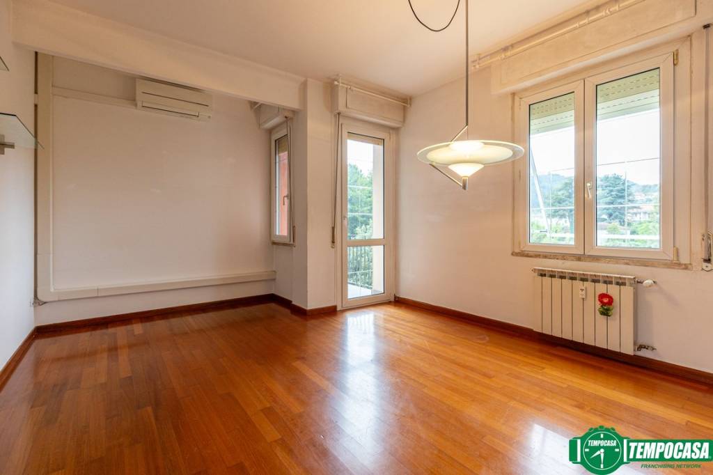 appartamento in vendita a Vezzano Ligure