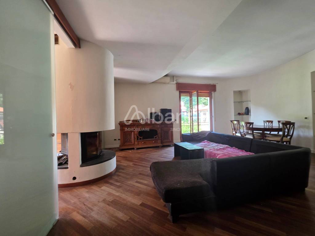 casa indipendente in vendita a Vezzano Ligure