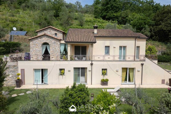 casa indipendente in vendita a Vezzano Ligure in zona Prati