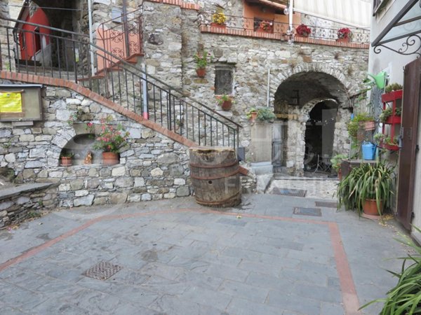appartamento in vendita a Vezzano Ligure