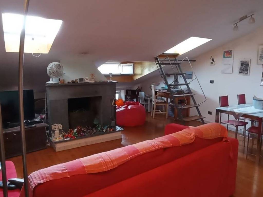 casa indipendente in vendita a Vezzano Ligure