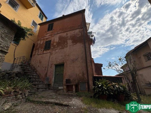 casa indipendente in vendita a Vezzano Ligure