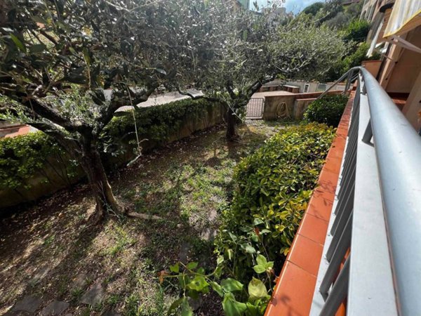 appartamento in vendita a Vezzano Ligure in zona Prati