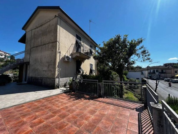 casa indipendente in vendita a Vezzano Ligure in zona Prati