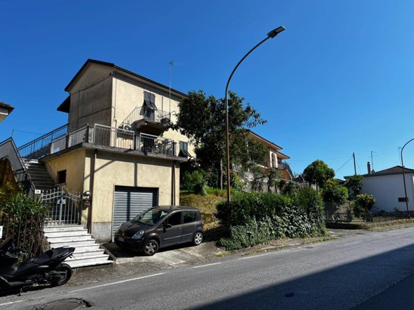 casa indipendente in vendita a Vezzano Ligure in zona Prati
