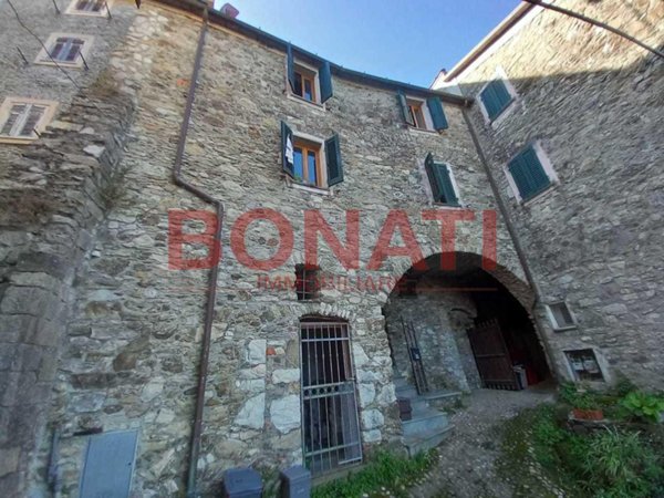 villa in vendita a Vezzano Ligure
