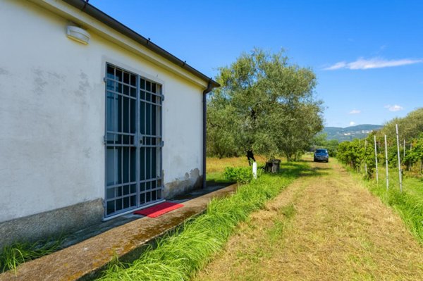 appartamento in vendita a Vezzano Ligure