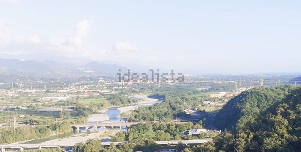 casa semindipendente in vendita a Vezzano Ligure