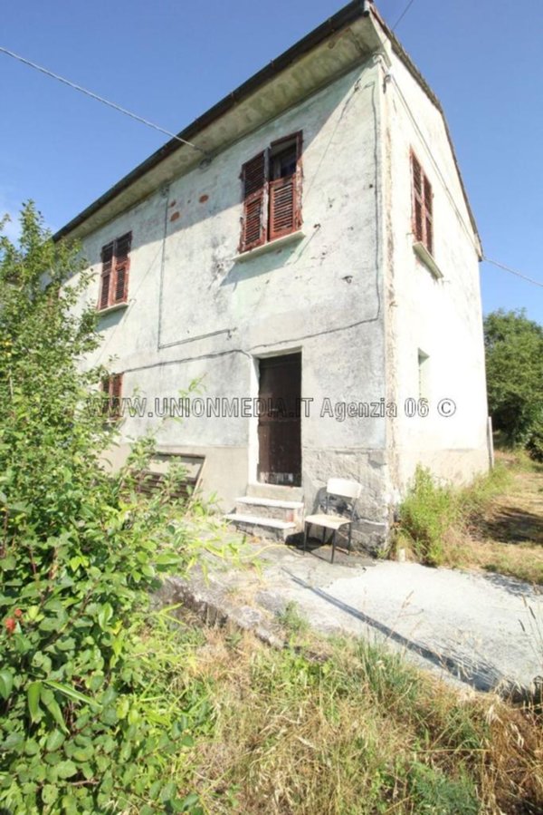 casa indipendente in vendita a Vezzano Ligure