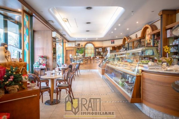 locale commerciale in vendita a Vezzano Ligure