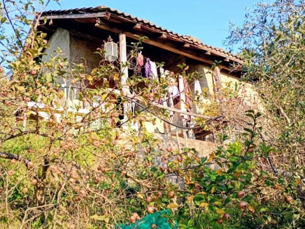 casa indipendente in vendita a Vezzano Ligure