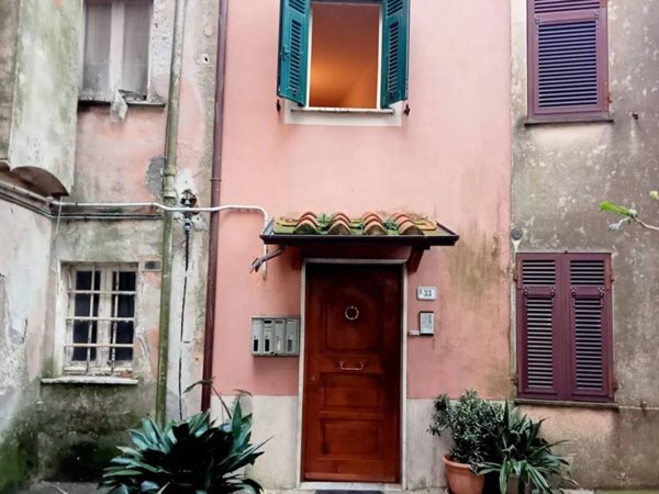 appartamento in vendita a Vezzano Ligure