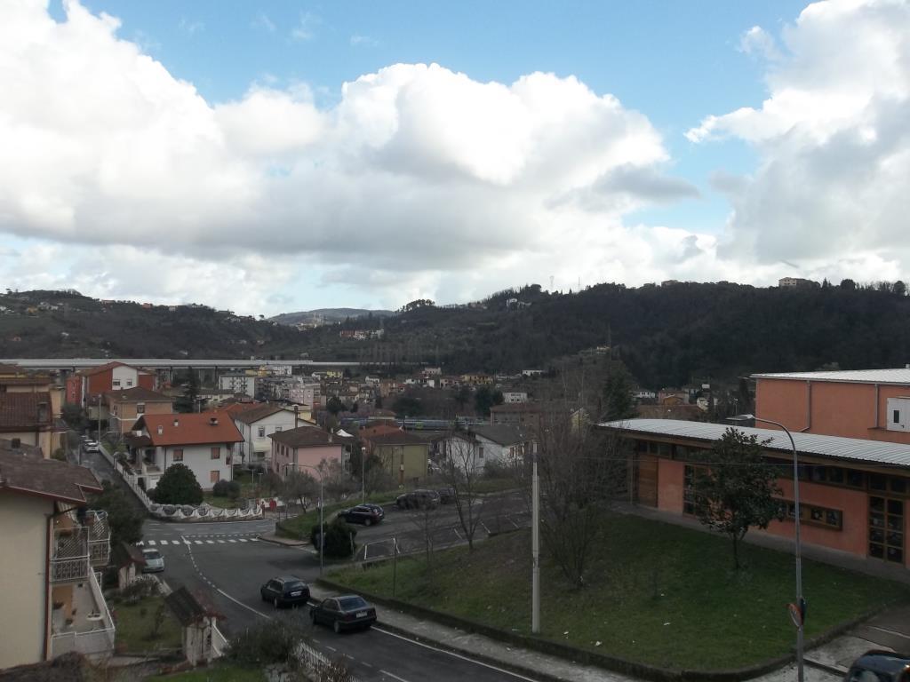 appartamento in vendita a Vezzano Ligure in zona Prati