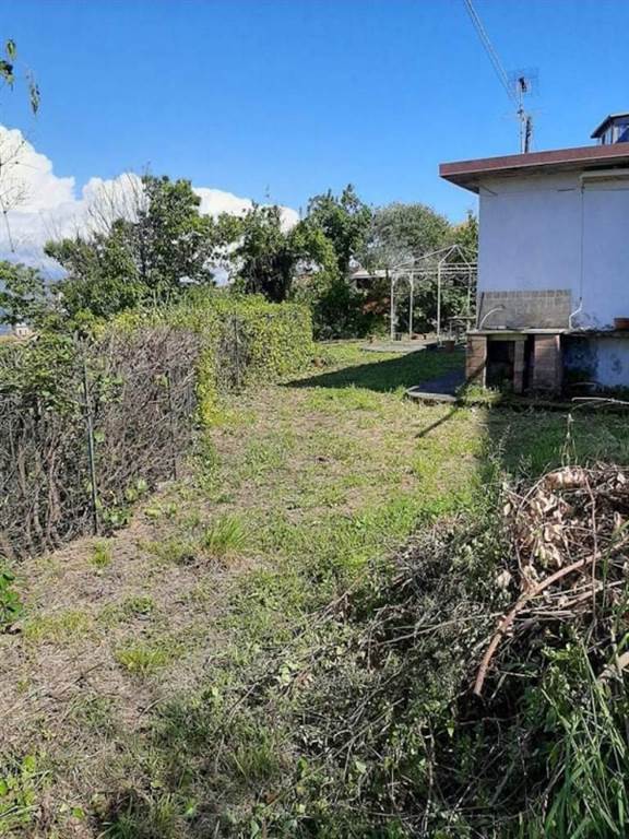 casa indipendente in vendita a Vezzano Ligure