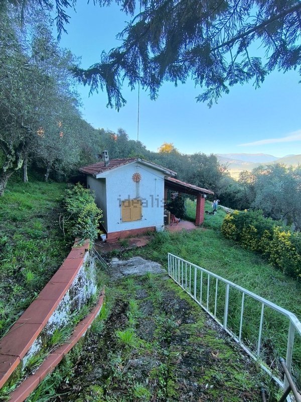 appartamento in vendita a Vezzano Ligure