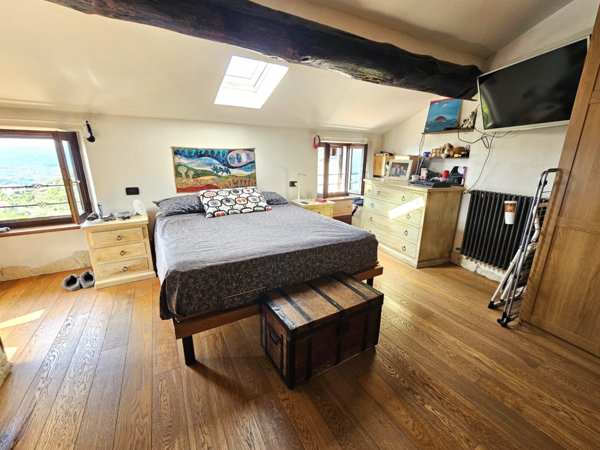 casa indipendente in vendita a Vezzano Ligure