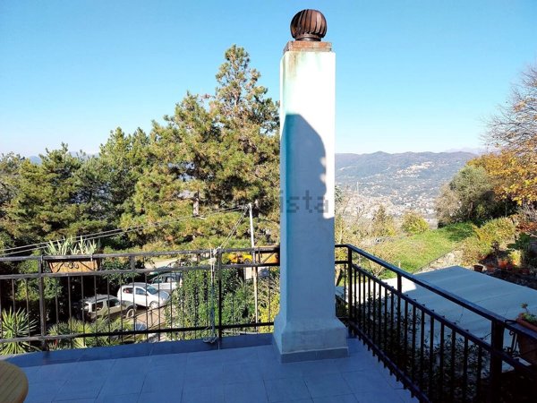 casa indipendente in vendita a Vezzano Ligure