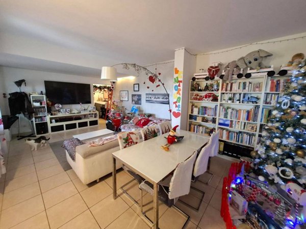 appartamento in vendita a Vezzano Ligure