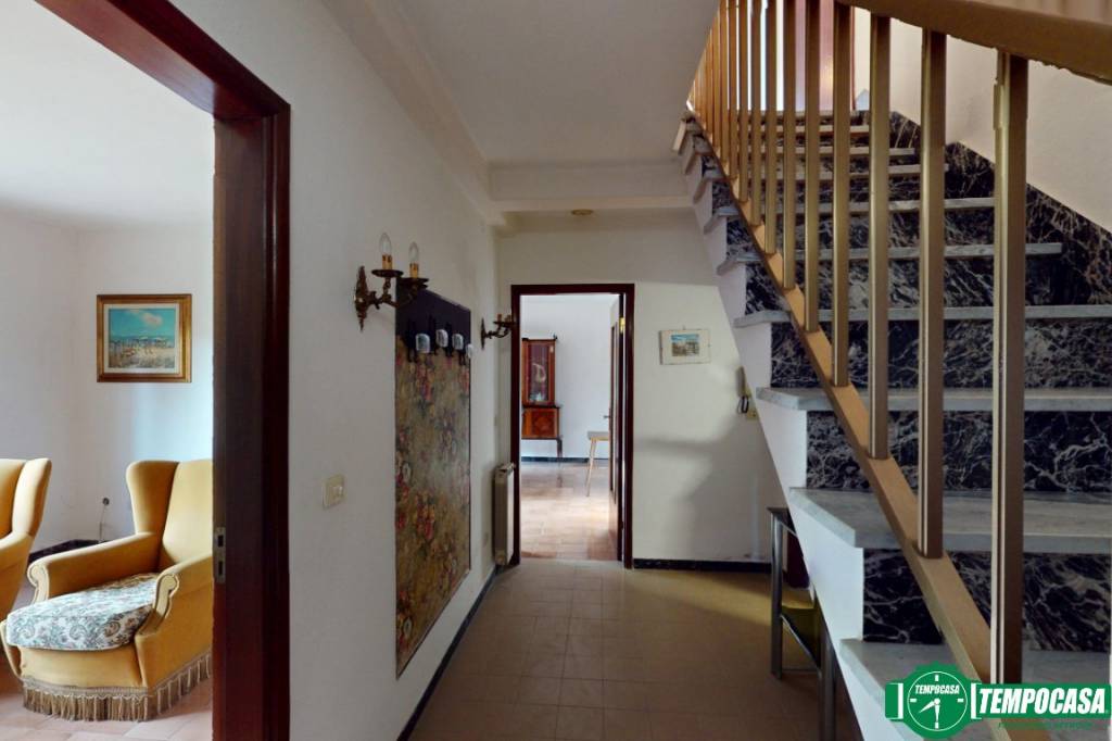 appartamento in vendita a Vezzano Ligure