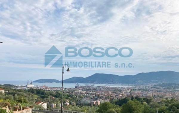 pentavano in vendita a Vezzano Ligure