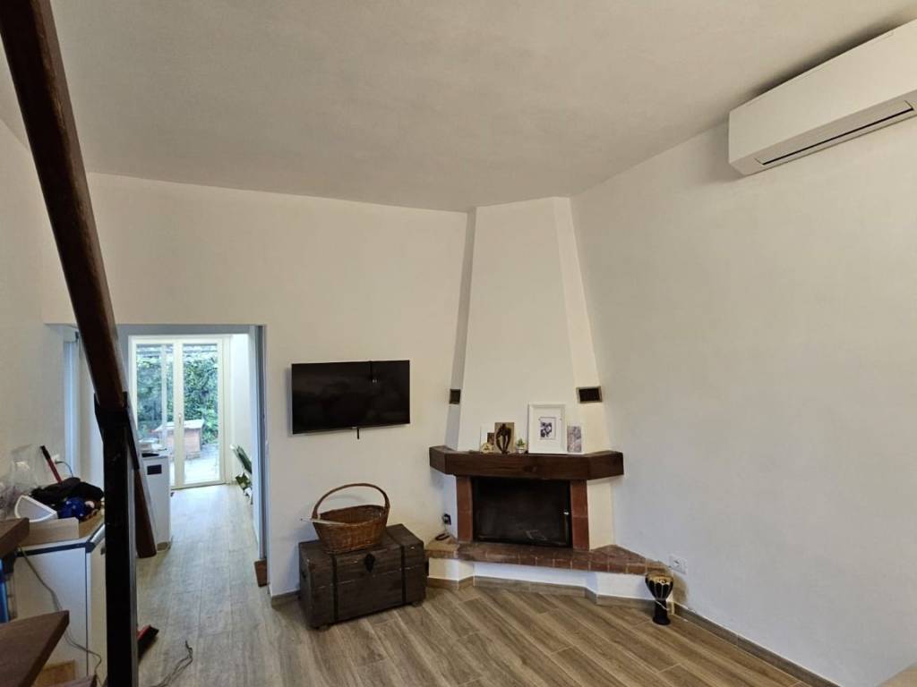 casa indipendente in vendita a Vezzano Ligure