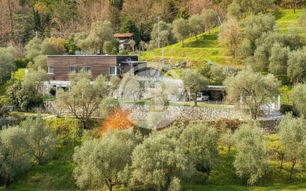 casa indipendente in vendita a Vezzano Ligure