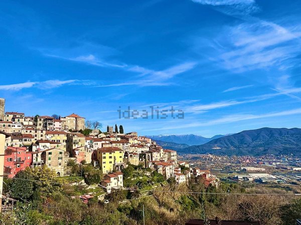 appartamento in vendita a Vezzano Ligure