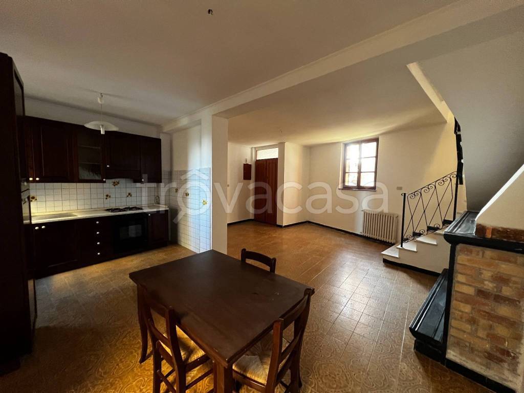 casa indipendente in vendita a Vezzano Ligure in zona Valeriano