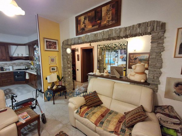 casa indipendente in vendita a Vezzano Ligure