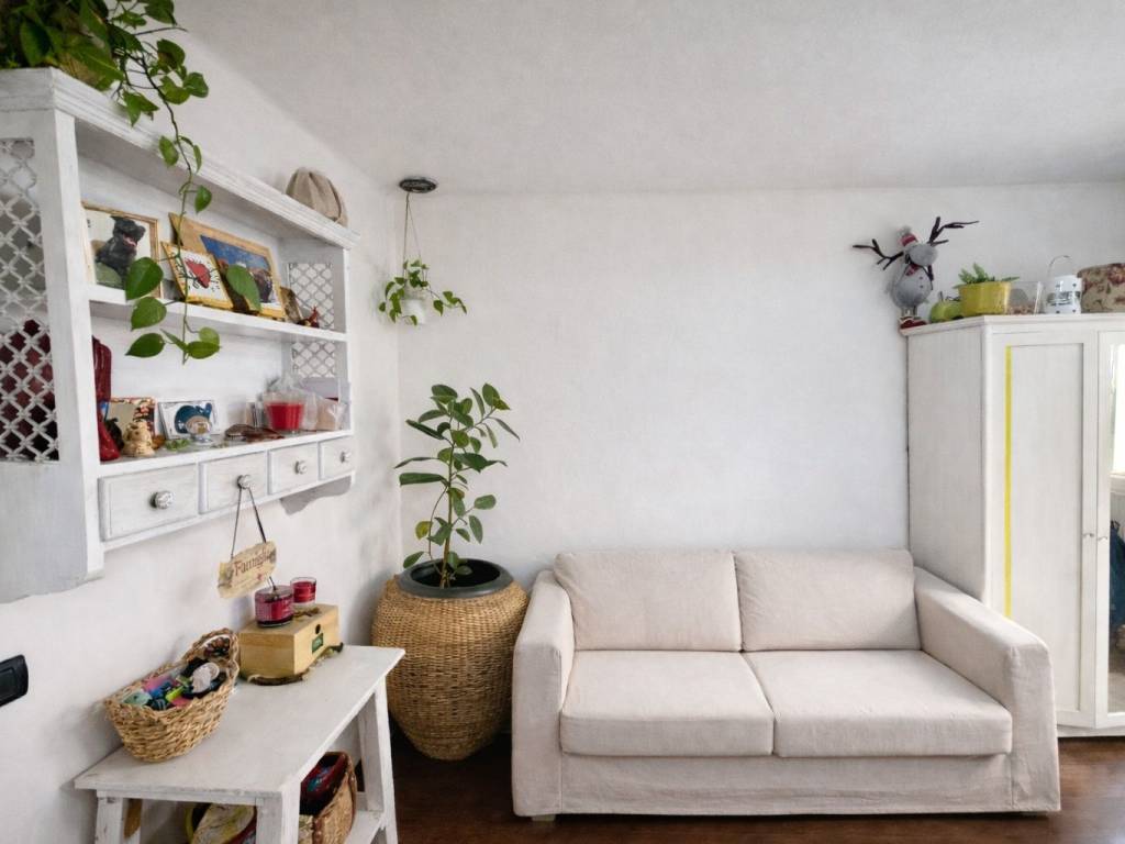 appartamento in vendita a Vezzano Ligure