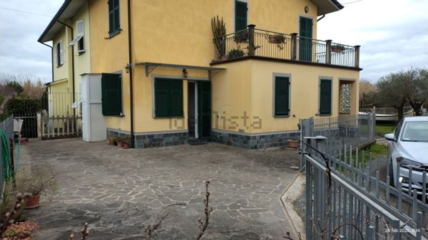 casa indipendente in vendita a Vezzano Ligure