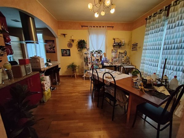 casa indipendente in vendita a Vezzano Ligure