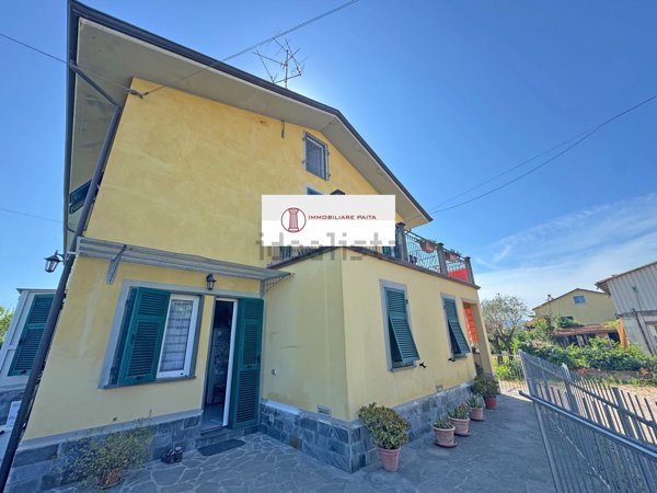 pentavano in vendita a Vezzano Ligure